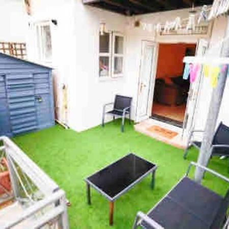 Lovely Two Bedroom Apartment, With Private Garden! Torquay Ngoại thất bức ảnh